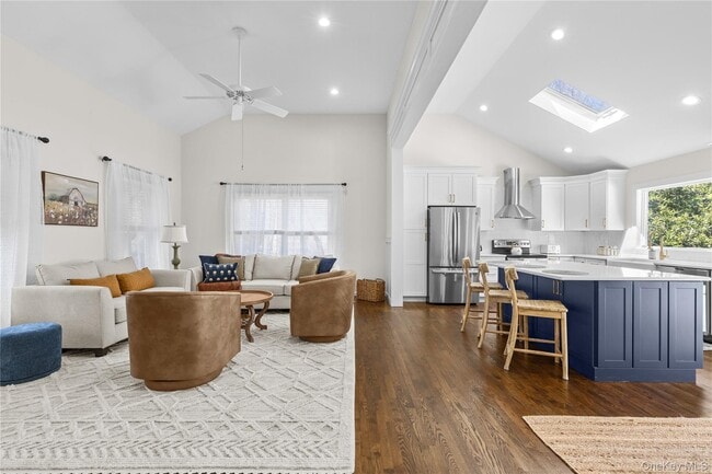 Building Photo - 52 Summit Dr