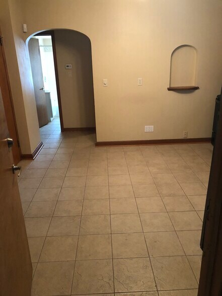 Building Photo - 1414 Marquette Ave