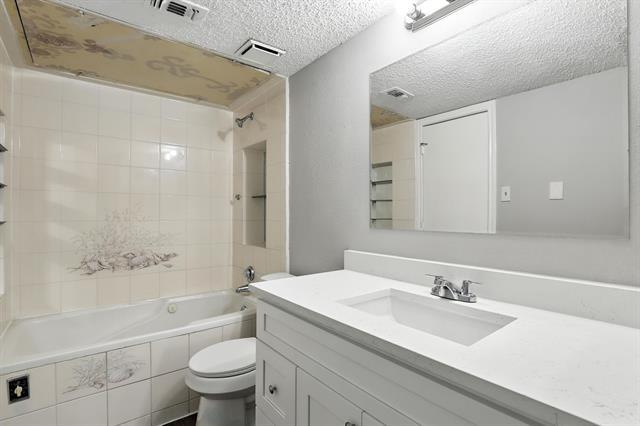 Building Photo - 1214 High Mesa Dr