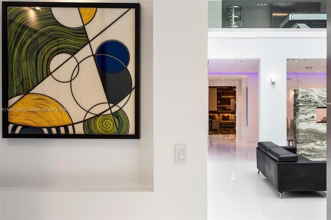 Building Photo - 300 Royal Plaza Dr