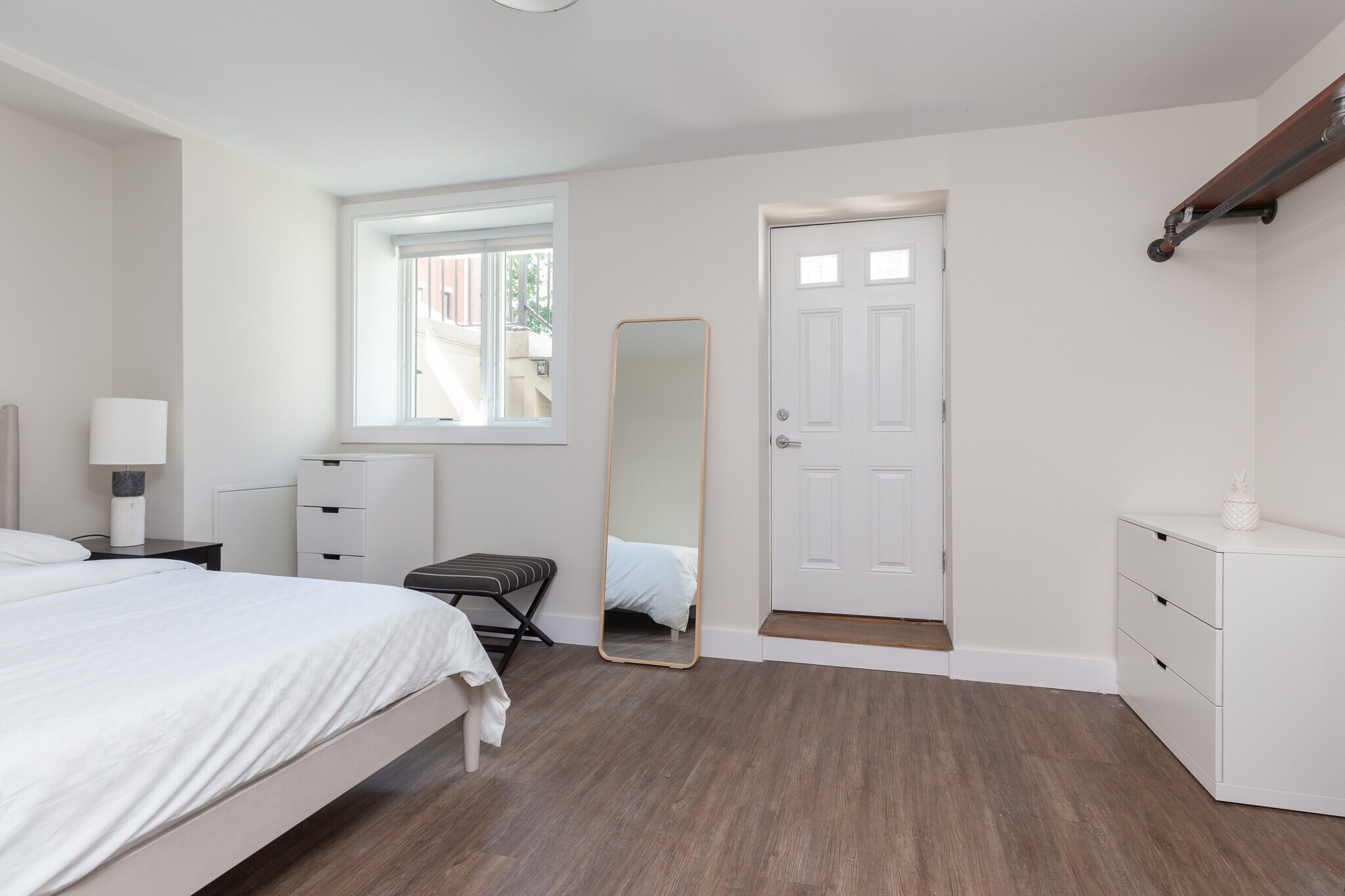 Building Photo - 139 Marcella St