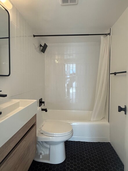 Bathroom - 7545 E Treasure Dr