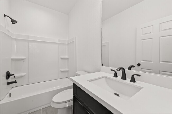 Building Photo - 10949 Cannes Memorial Dr