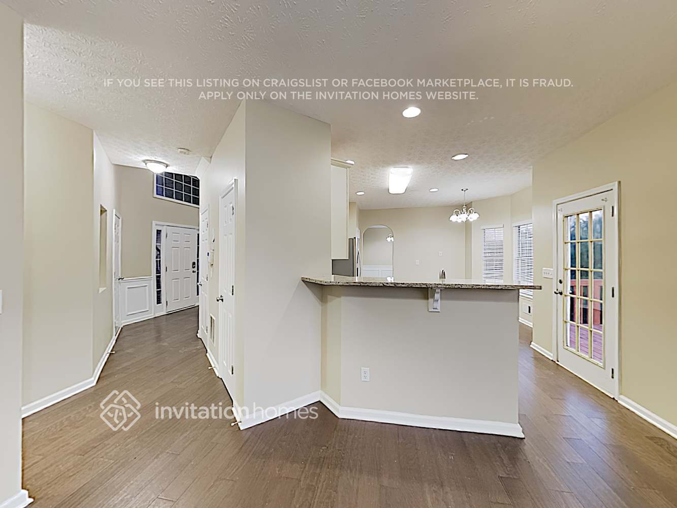 Building Photo - 532 Chaucer Way