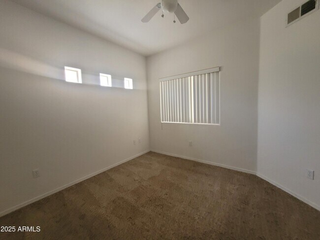 Building Photo - 16307 E Arrow Dr