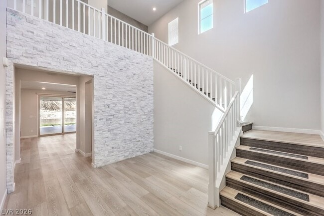 Building Photo - 12392 Aster Hills Ave