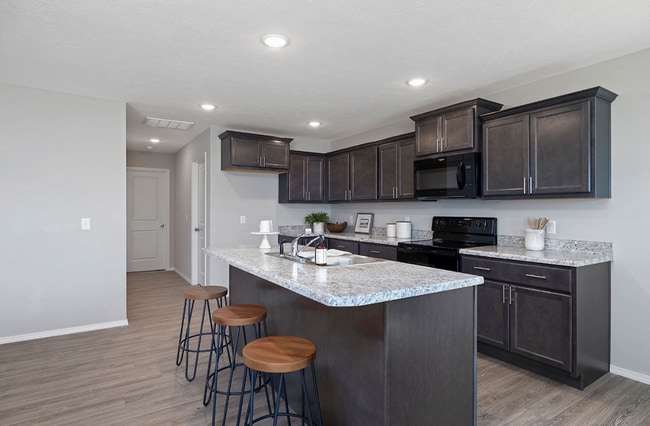 Building Photo - Large 3 bedroom rental with a fenced in yard in Republic!