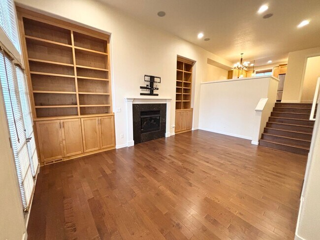 Building Photo - Charming 2BD 2BA Home In Beaverton!!