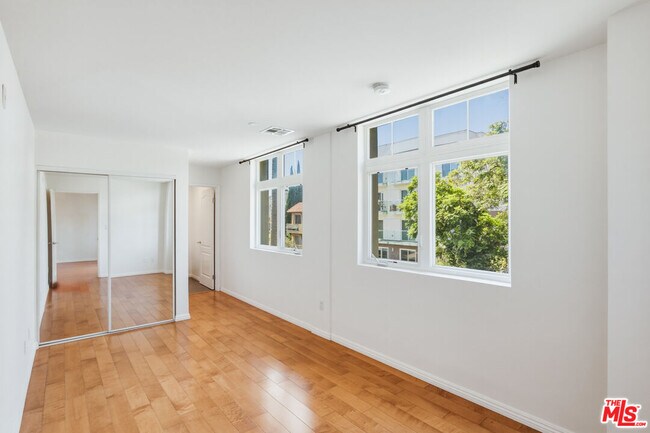 Building Photo - 12222 Wilshire Blvd