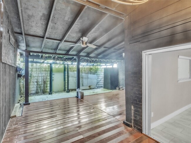 Building Photo - 7044 S Dairy Ashford Rd