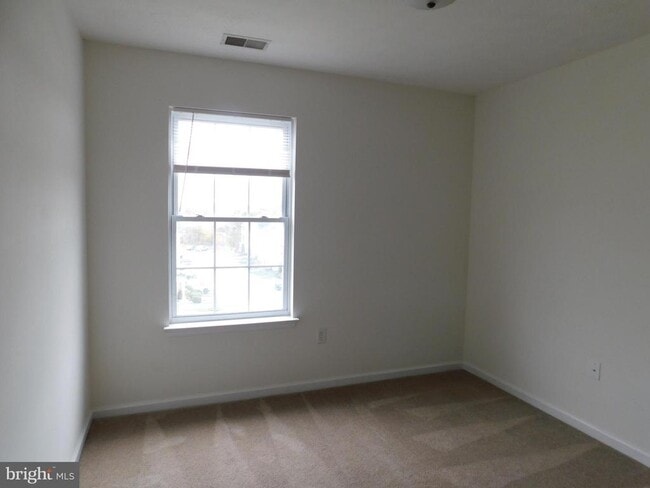 Building Photo - 131 Lighthouse Ln