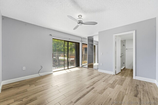 Building Photo - 236 Charter Way