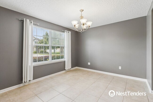 Building Photo - Beautiful Amelia Concourse Home!