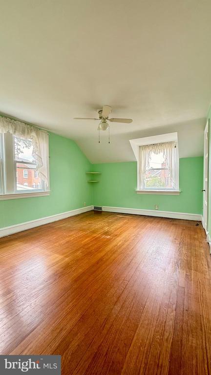 Building Photo - 308 Eldon Ave