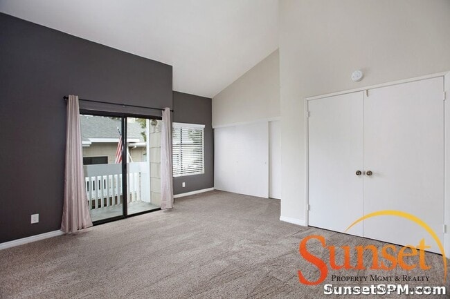 Building Photo - 4010 Mahaila Ave