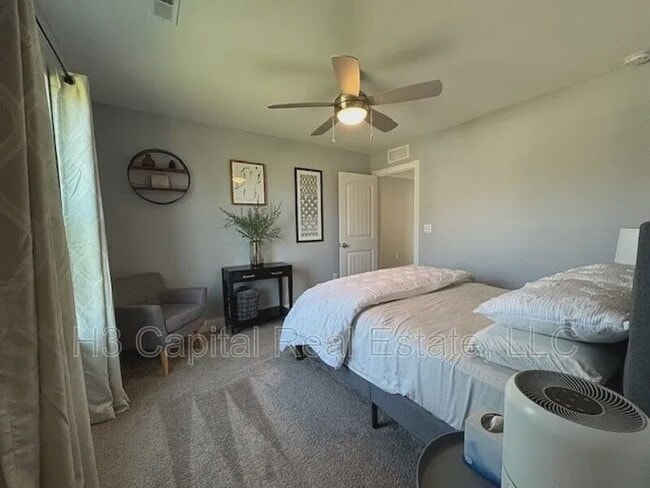 Building Photo - 1401 Miami Ct