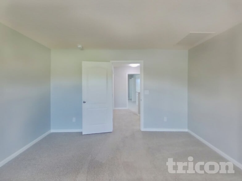 Building Photo - 372 Harley Dr