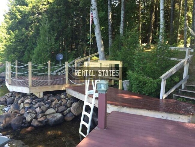 Building Photo - 2 bedroom in Lyon Mountain NY 12952