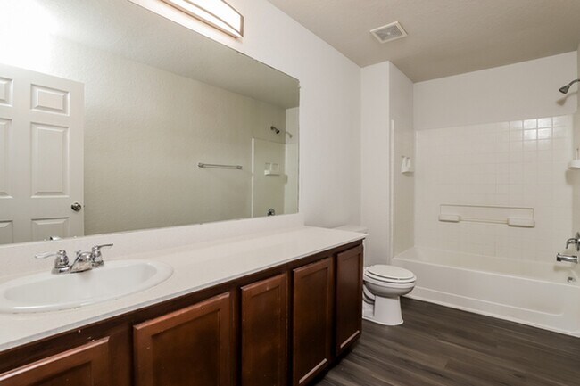 Building Photo - 8802 Scarlett Pl