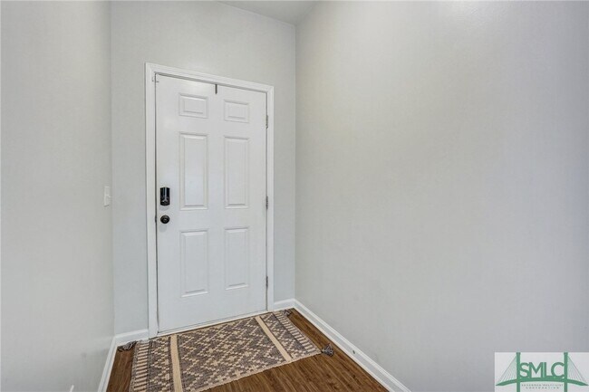Building Photo - 124 Waverly Way