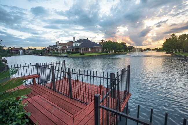 Building Photo - 14302 Jaubert Ct