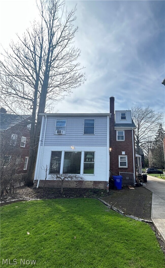 Building Photo - 2317 Canterbury Rd