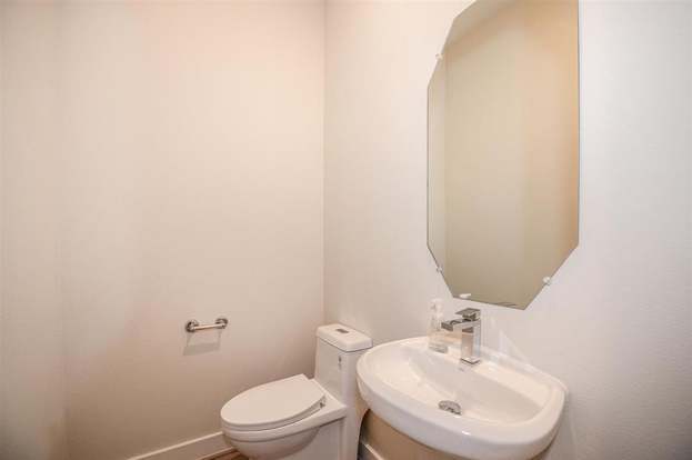 Building Photo - 1106 Olivier Ln