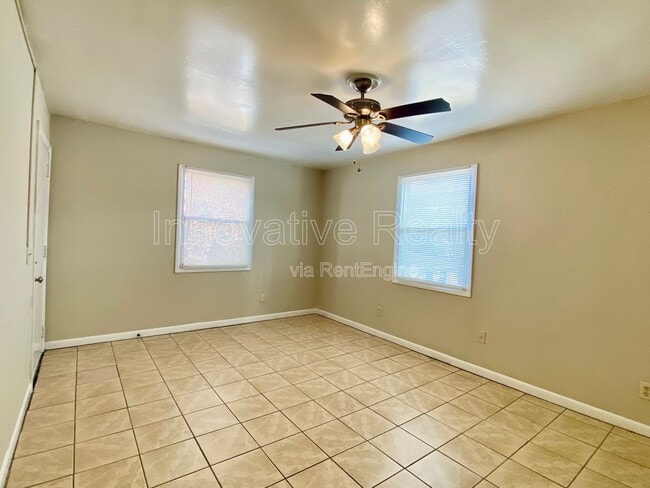 Building Photo - 5119 Curry Ford Rd