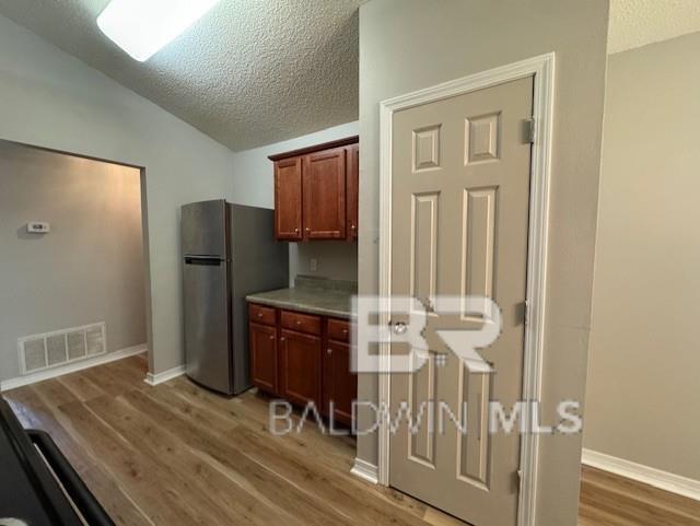 Building Photo - 9839 Hollowbrook Ave