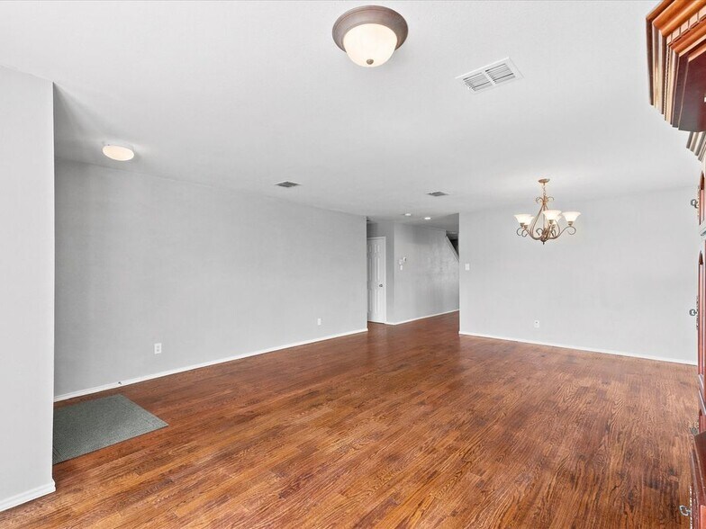 Building Photo - 13287 Fowler Dr