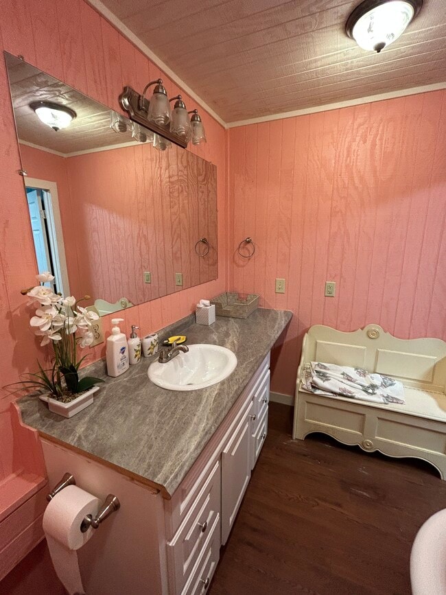 Building Photo - 576 Co Rd 3605