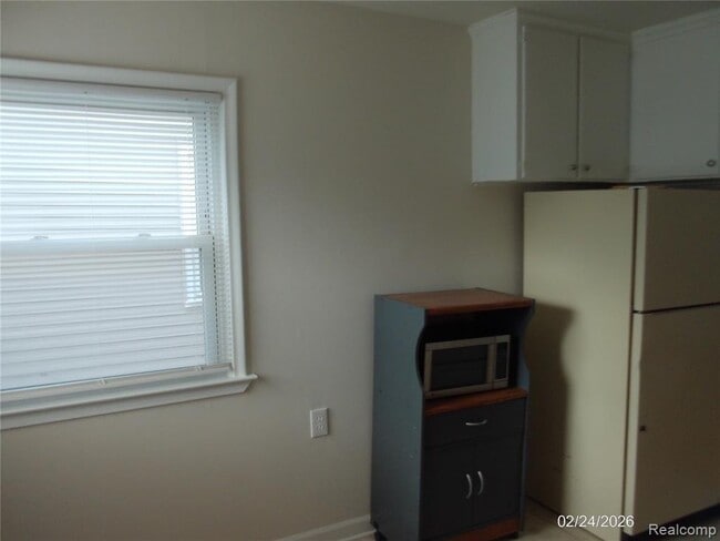 Building Photo - 12756 Prospect Ave