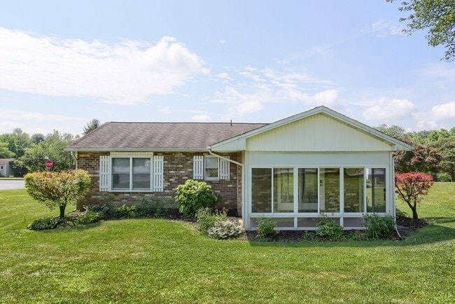 Building Photo - 4912 Follins Ct