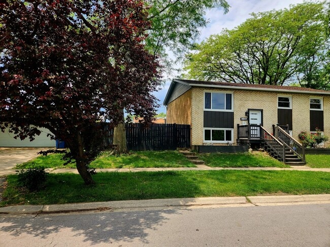Building Photo - 3601 W 123rd Pl