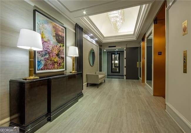 Building Photo - 2660 Peachtree Rd NW