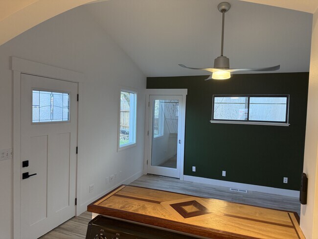 Building Photo - 8544 S 300 E