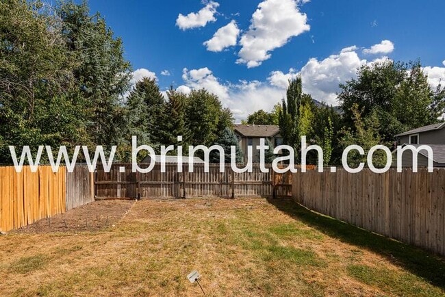 Building Photo - 4467 S Albright Dr