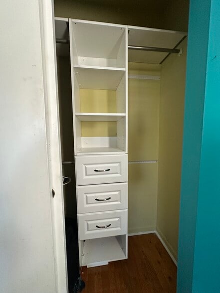 Building Photo - 5531 Karl Rd