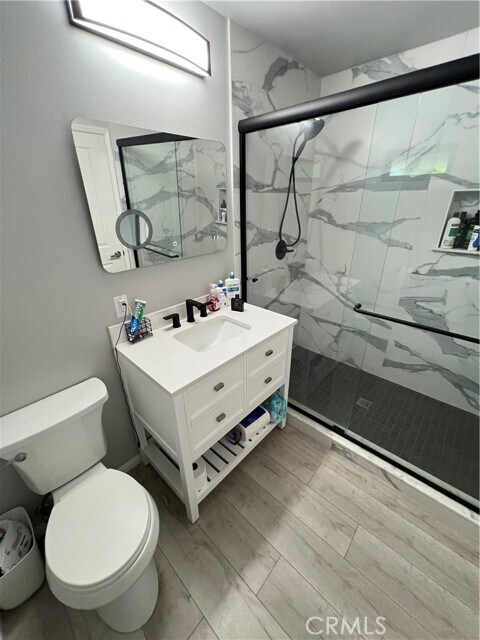 Building Photo - 2937 E Craig Dr