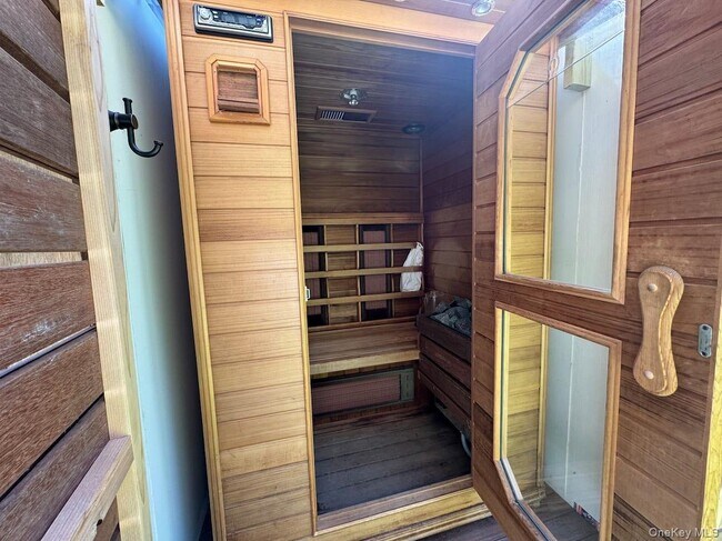 Building Photo - 45 Bellows Terrace