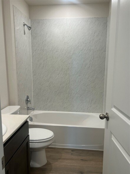 Building Photo - 4100 Malachite Dr