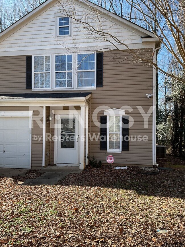 Building Photo - Beautifully remodeled 3-bed, 2.5-bath home