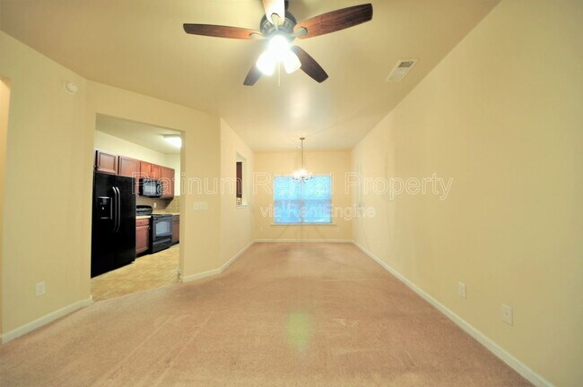 Building Photo - 2886 Ridgeview Dr