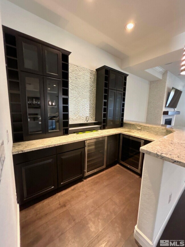 Building Photo - 2070 Blue Boy Ln