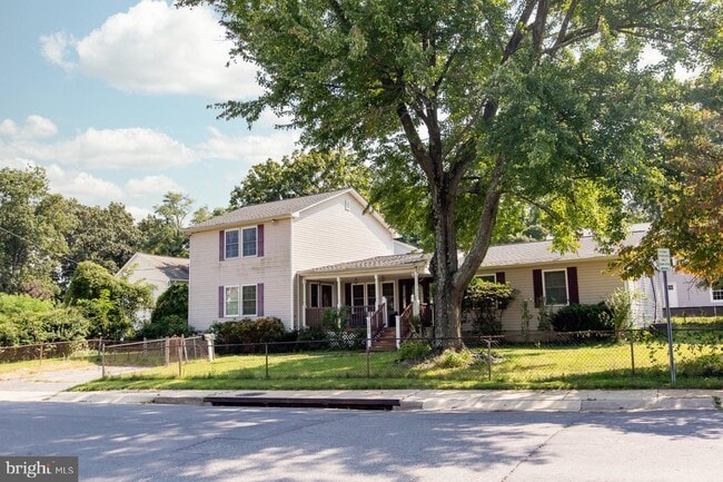 Building Photo - 303 Lincoln Ave