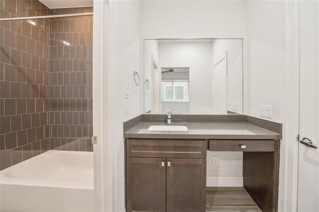 Building Photo - 341 Eado Park Cir