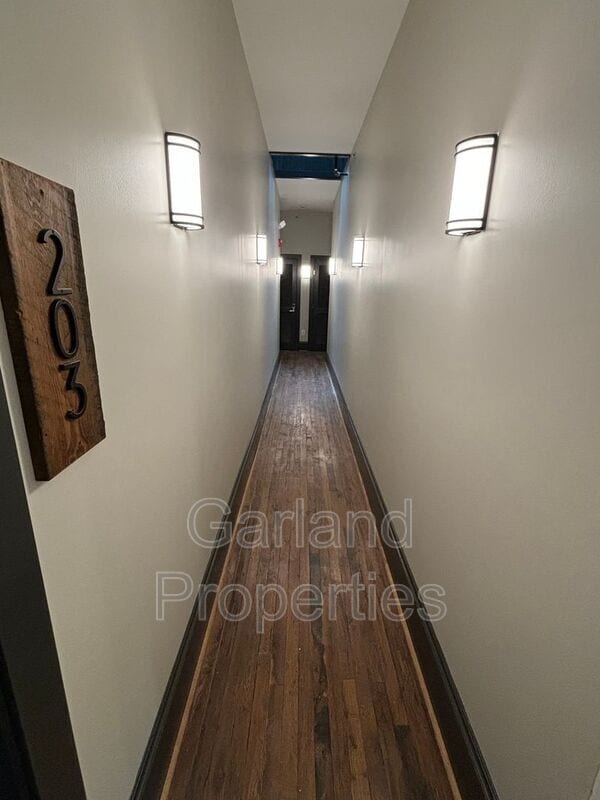 Building Photo - 73 W Main St