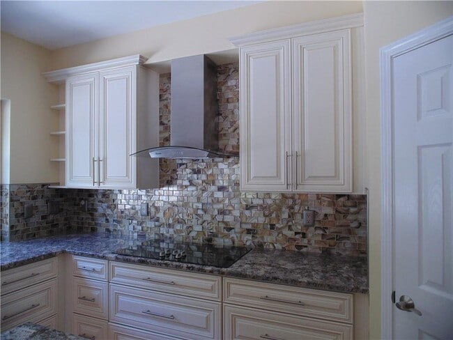 Building Photo - 3895 Deauville Way