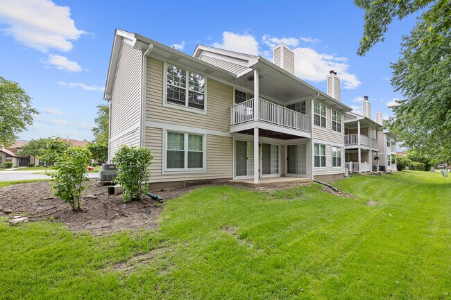 Building Photo - 5S560 Paxton Dr