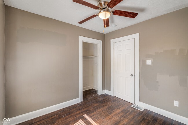 Building Photo - 717 N Grant Ave